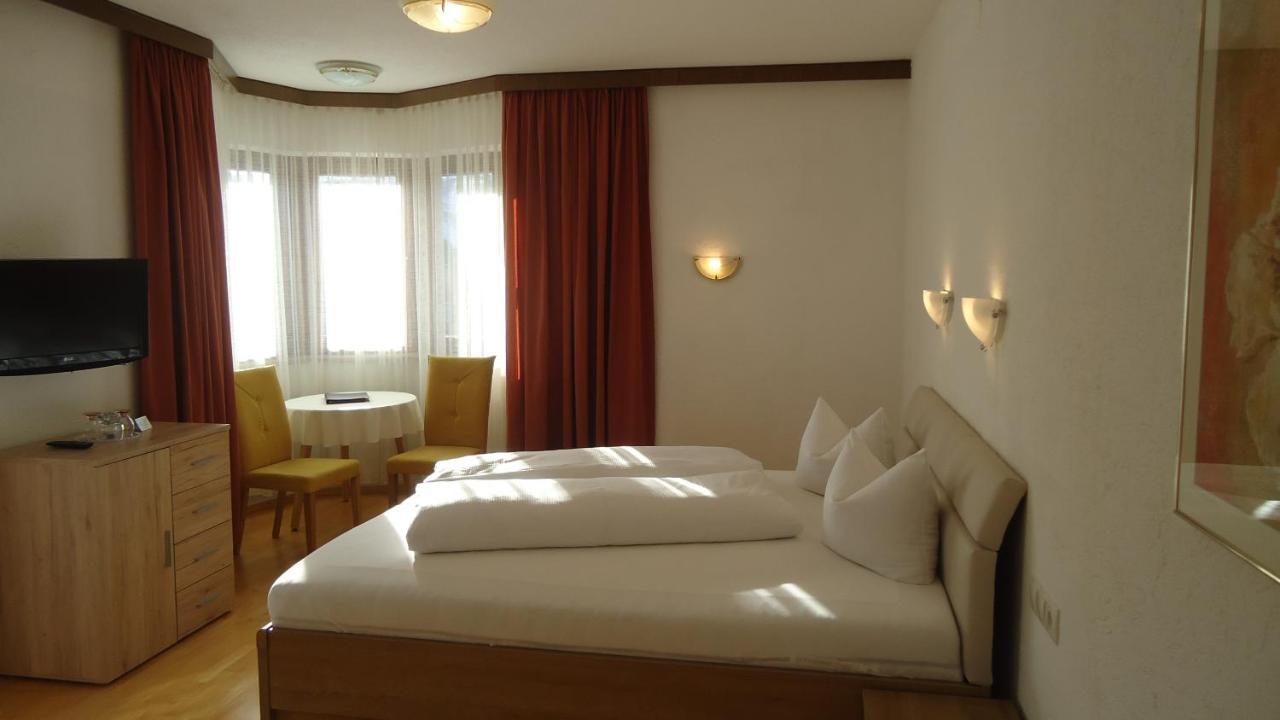 Landhaus Klausnerhof Hotel Garni Seefeld in Tirol Exterior foto