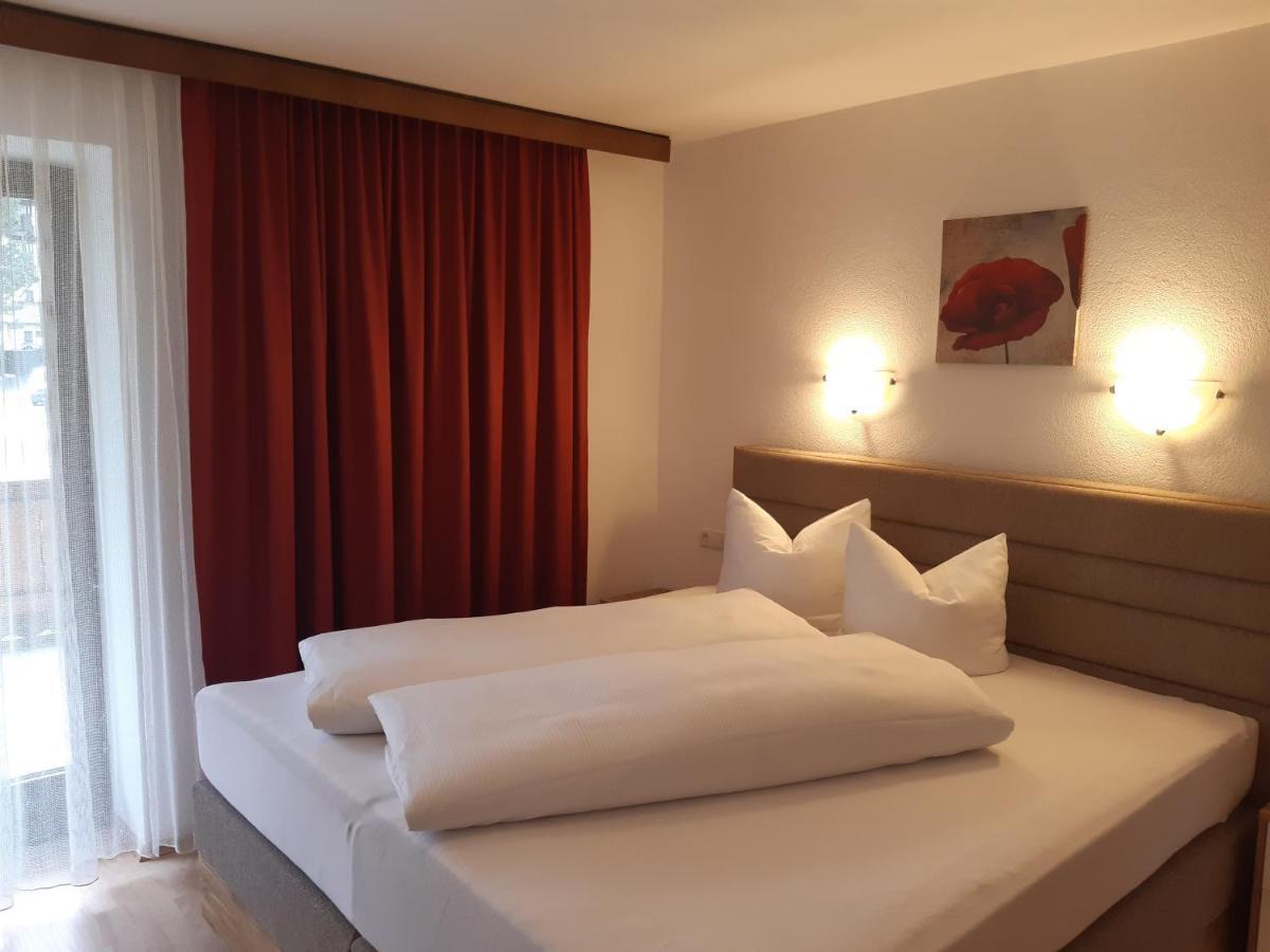 Landhaus Klausnerhof Hotel Garni Seefeld in Tirol Exterior foto